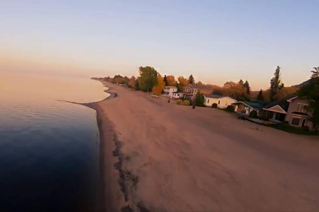 Maison Sur Le Lac Desbiens المظهر الخارجي الصورة