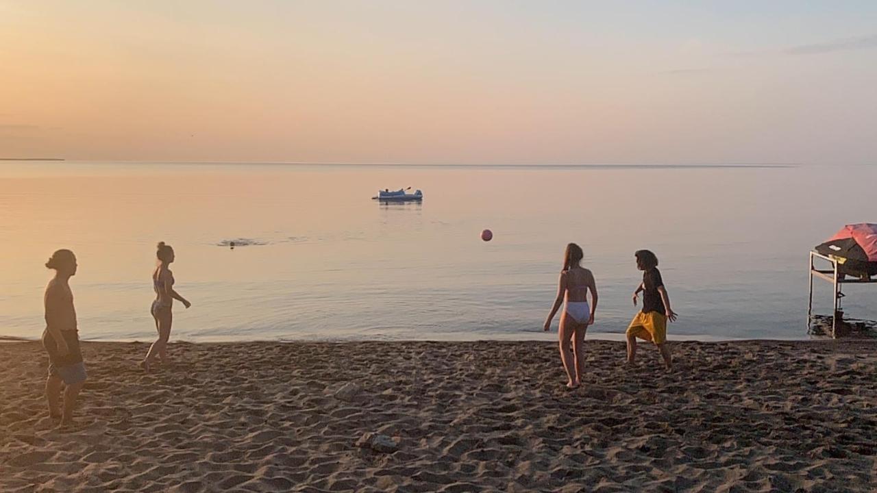 Maison Sur Le Lac Desbiens المظهر الخارجي الصورة